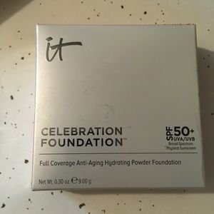 IT Cosmetics Celebration Foundation